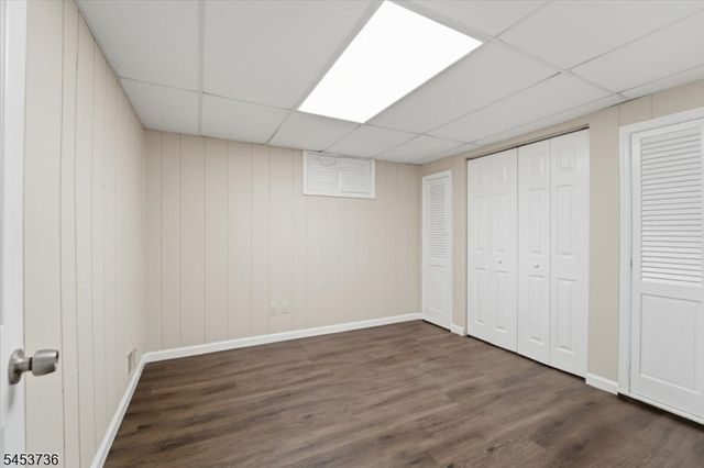 6 King Arthurs Ct, Edison Twp., NJ 08820