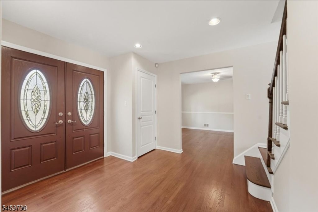 6 King Arthurs Ct, Edison Twp., NJ 08820 — photo 3