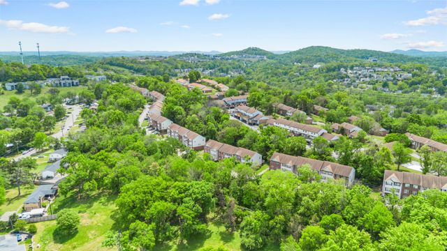 480 Huntington Ridge Dr, Nashville, TN 37211
