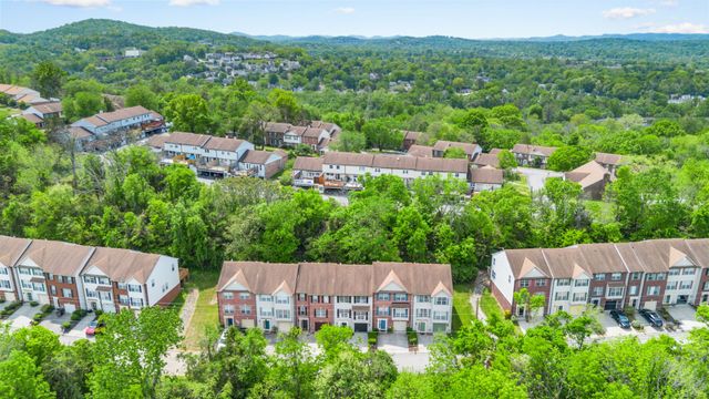 480 Huntington Ridge Dr, Nashville, TN 37211