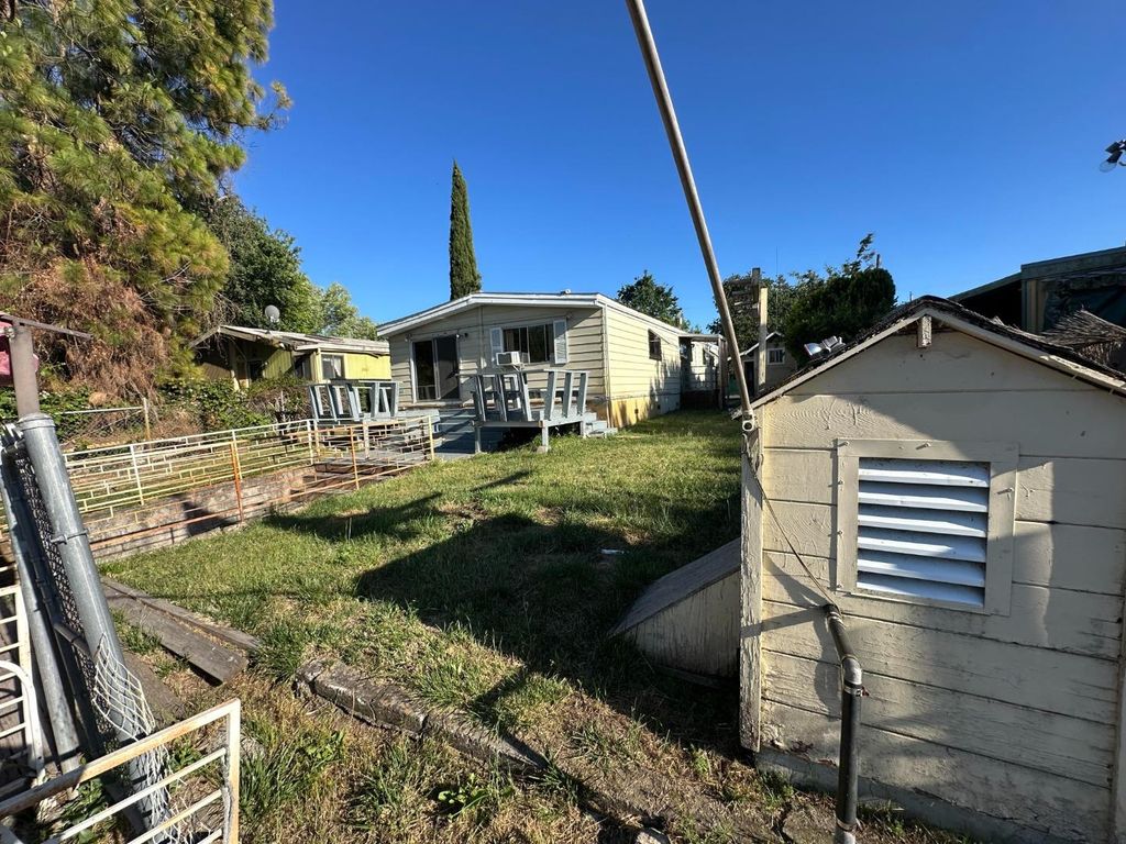 55 Lafferty Road, Lakeport, CA 95453