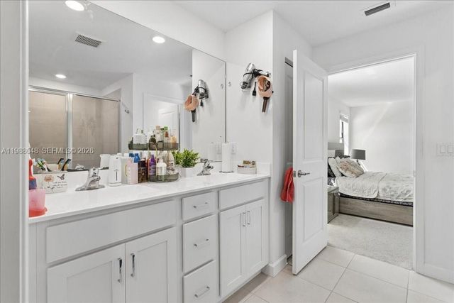 6018 Henderson Way, West Palm Beach, FL 33415