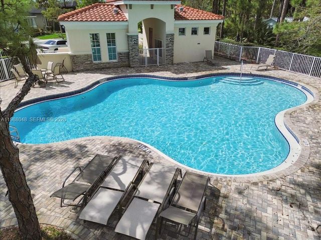 6018 Henderson Way, West Palm Beach, FL 33415