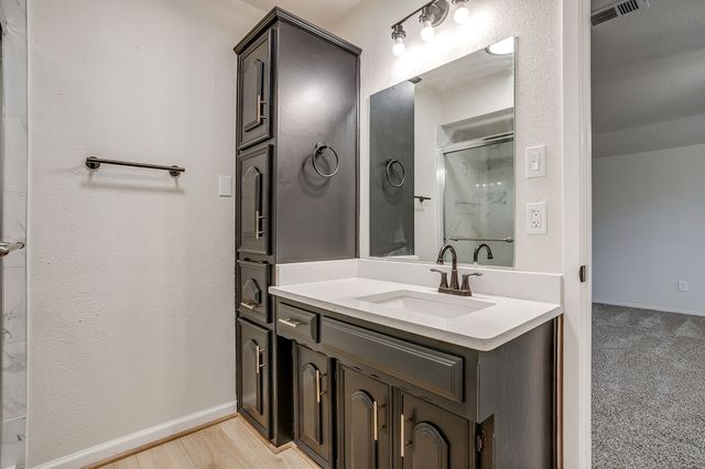 824 Sandpiper Drive, Denton, TX 76205