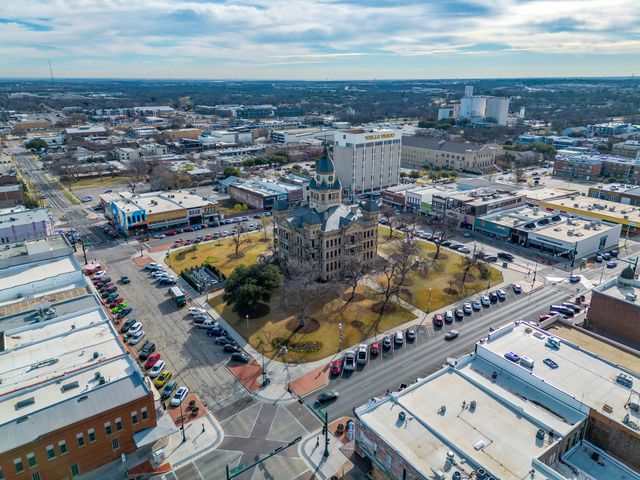 824 Sandpiper Drive, Denton, TX 76205