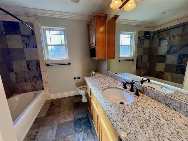 1450 Whippoorwill Lane, Bentonville, AR 72713