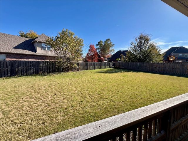 1450 Whippoorwill Lane, Bentonville, AR 72713
