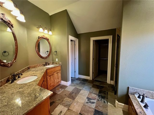 1450 Whippoorwill Lane, Bentonville, AR 72713