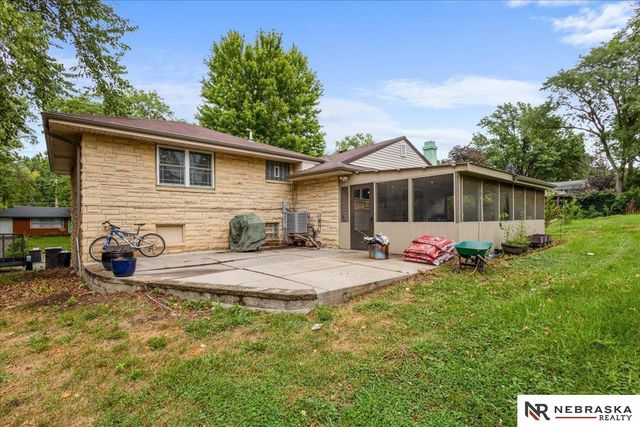 2531 Woods Boulevard, Lincoln, NE 68502