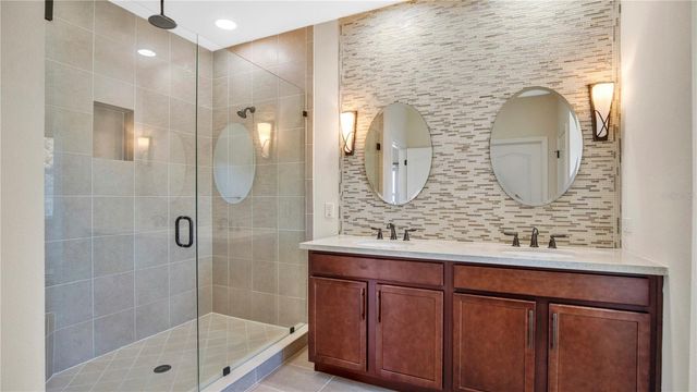 921 TARAMUNDI DRIVE, Oviedo, FL 32765