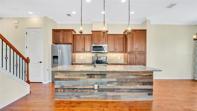 921 TARAMUNDI DRIVE, Oviedo, FL 32765