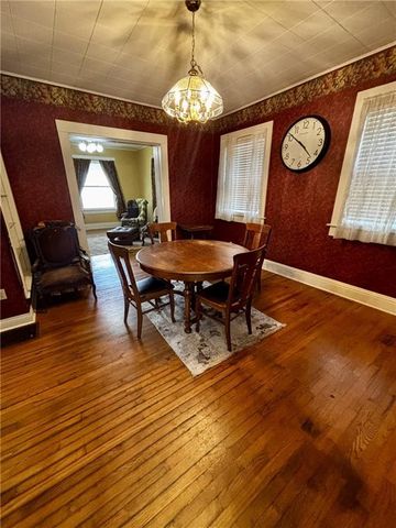 1123 W Main Street, Chanute, KS 66720