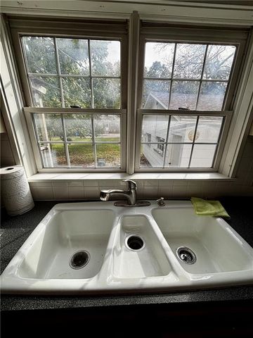 1123 W Main Street, Chanute, KS 66720