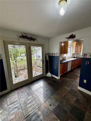 1123 W Main Street, Chanute, KS 66720