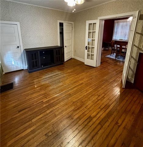 1123 W Main Street, Chanute, KS 66720