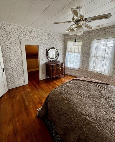 1123 W Main Street, Chanute, KS 66720