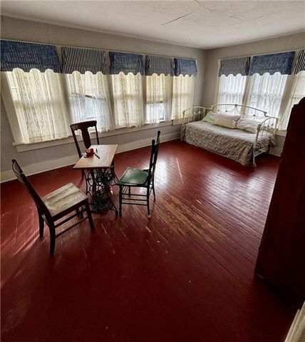 1123 W Main Street, Chanute, KS 66720