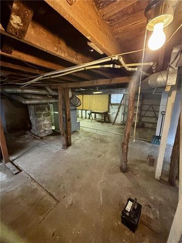 1123 W Main Street, Chanute, KS 66720