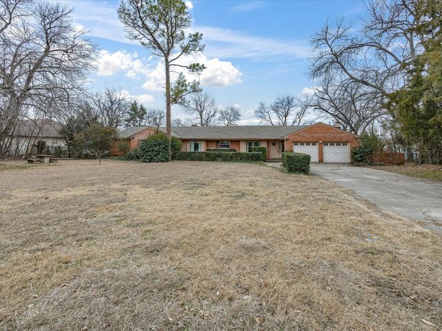 5 Chelsea Drive, Edgecliff Village, TX 76134