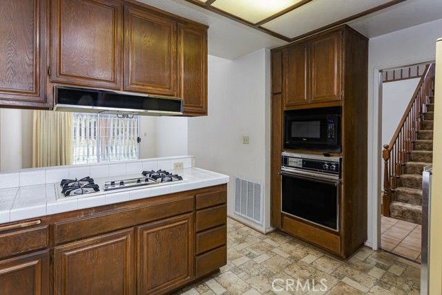 42427 61st Street, Lancaster, CA 93536