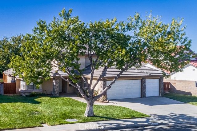 42427 61st Street, Lancaster, CA 93536