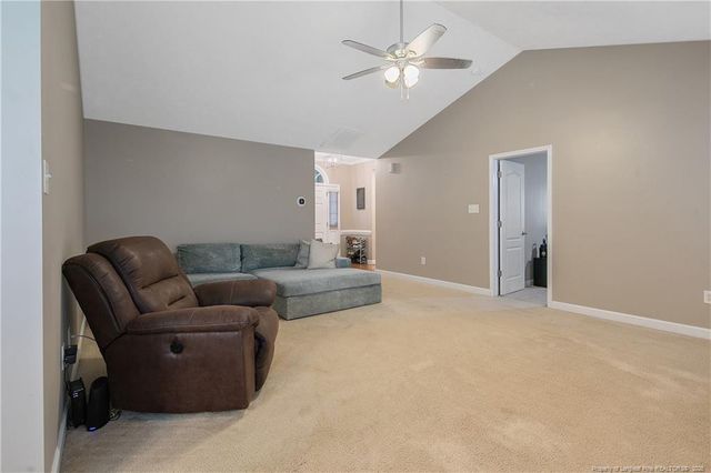 158 Chamberlin Road, Raeford, NC 28376
