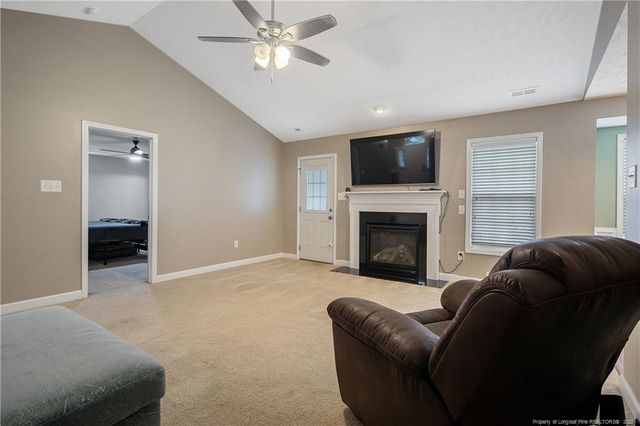 158 Chamberlin Road, Raeford, NC 28376