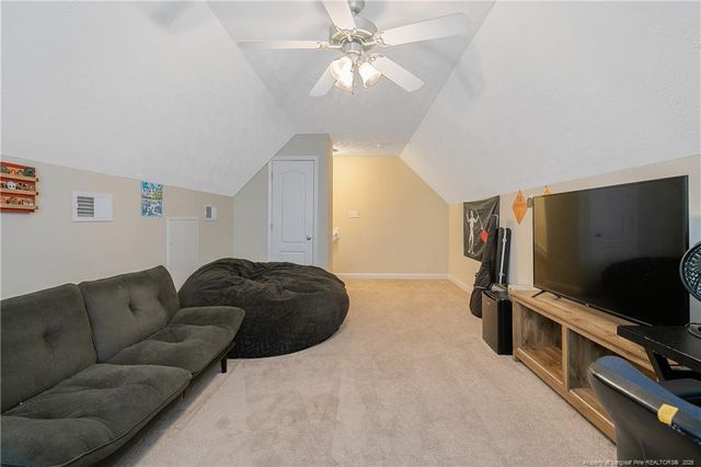 158 Chamberlin Road, Raeford, NC 28376