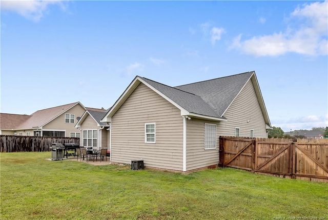 158 Chamberlin Road, Raeford, NC 28376