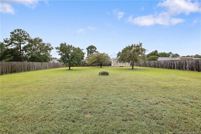 158 Chamberlin Road, Raeford, NC 28376