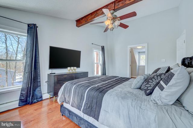 143 CATHLEEN DR, East Stroudsburg, PA 18302