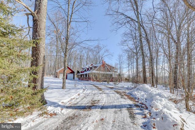 143 CATHLEEN DR, East Stroudsburg, PA 18302