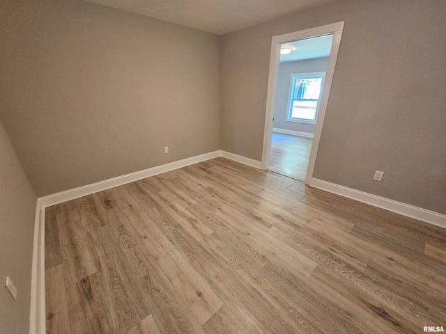 309 W 11TH Street, Metropolis, IL 62960