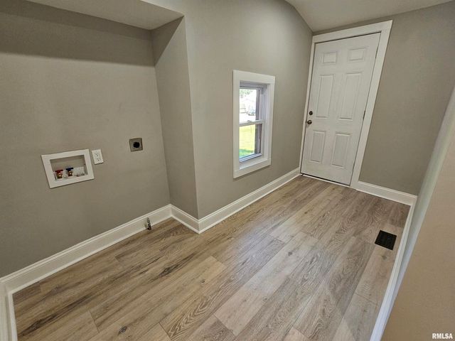 309 W 11TH Street, Metropolis, IL 62960