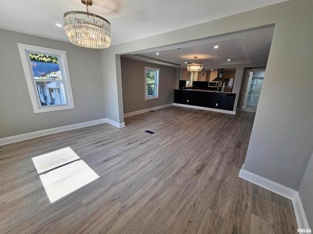 309 W 11TH Street, Metropolis, IL 62960