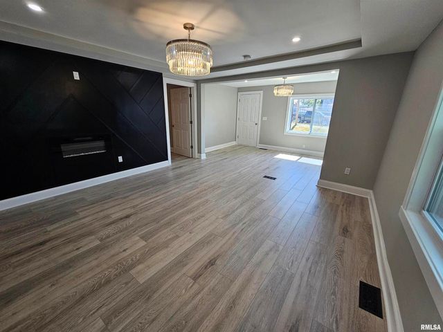 309 W 11TH Street, Metropolis, IL 62960