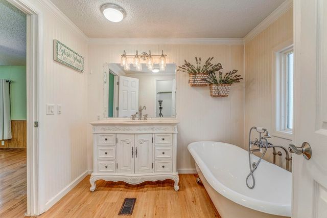 77 Applewood Lane, Chatsworth, GA 30705