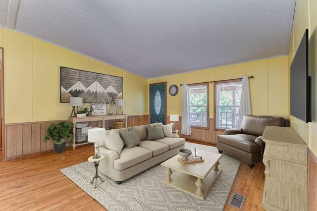 77 Applewood Lane, Chatsworth, GA 30705
