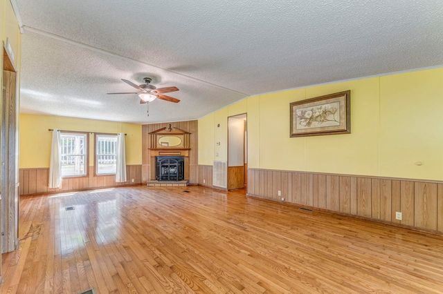 77 Applewood Lane, Chatsworth, GA 30705