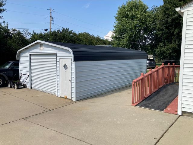 5317 College Corner Pike, Oxford, OH 45056