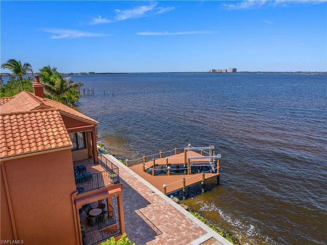 15400 Catalpa Cove LN, Fort Myers, FL 33908