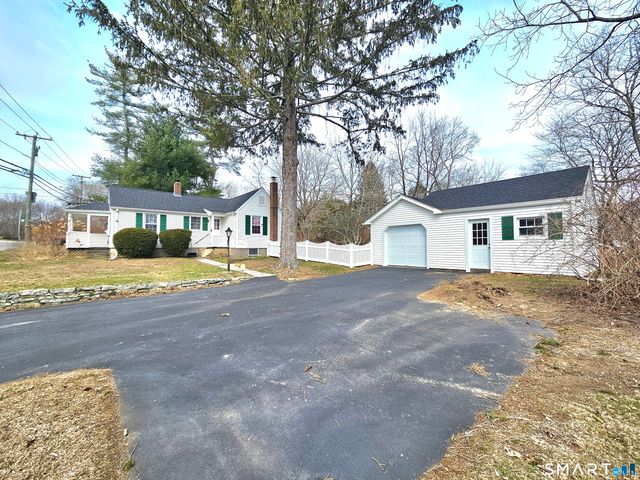 895 Vauxhall St Extension, Waterford, CT 06385