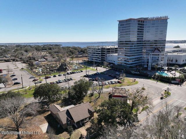 9498 Central Avenue, D'iberville, MS 39540