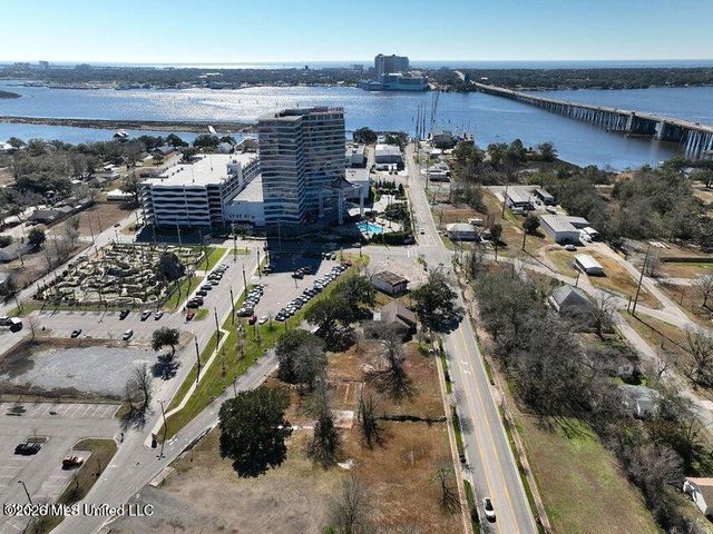 9498 Central Avenue, D'iberville, MS 39540