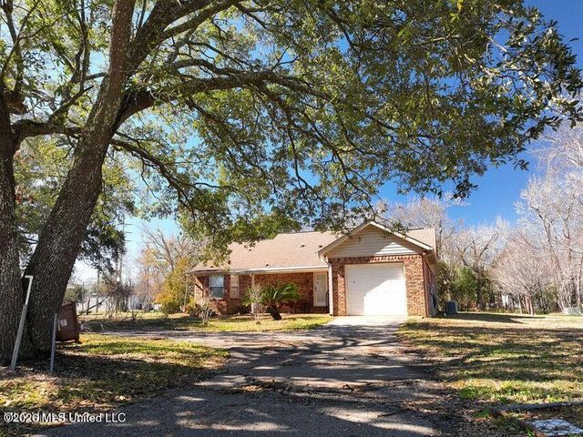 9498 Central Avenue, D'iberville, MS 39540