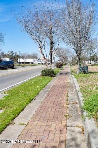 9498 Central Avenue, D'iberville, MS 39540