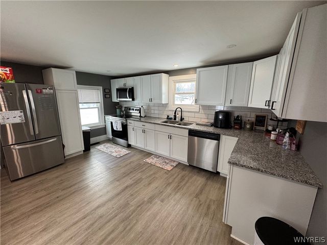 7124 Ridge Road, Newfane, NY 14094