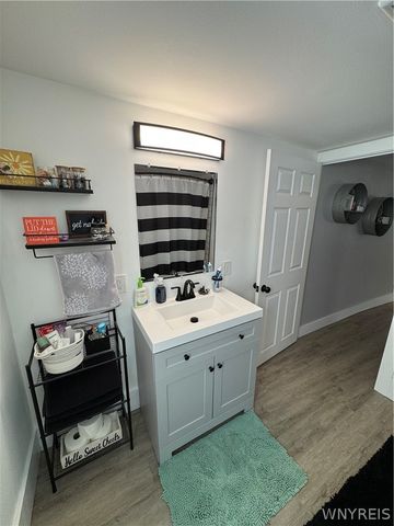 7124 Ridge Road, Newfane, NY 14094