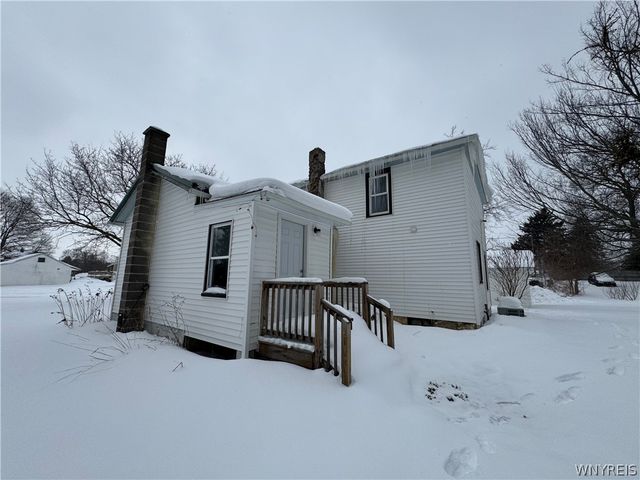 7124 Ridge Road, Newfane, NY 14094