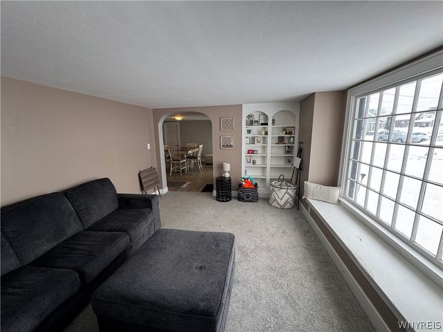 7124 Ridge Road, Newfane, NY 14094